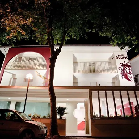 Le Lune Hotel