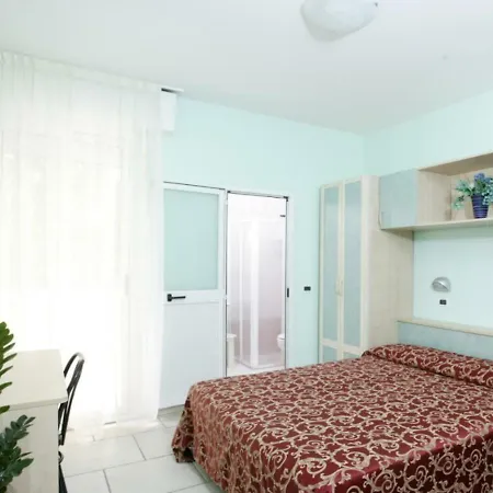 Le Lune Hotel 3*